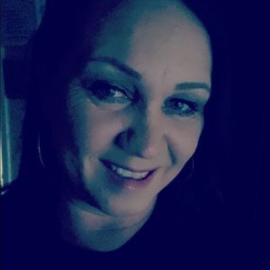 Meet your Posher, Helen